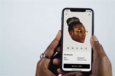 Cubitts app uses 3D scanning to find right glasses for every face.